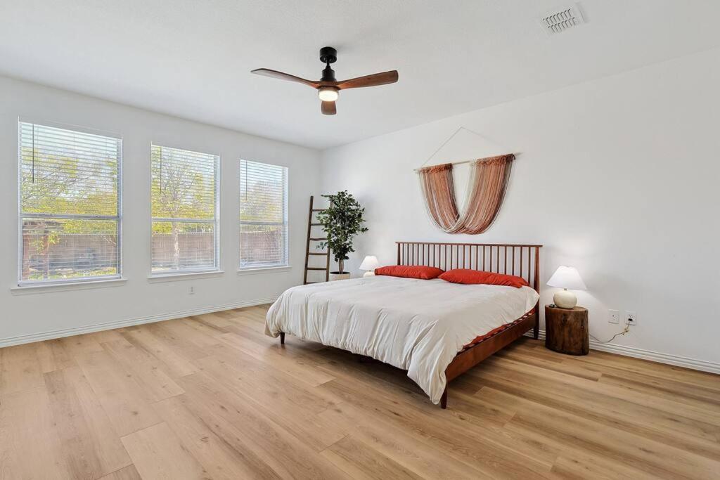 Wellness Oasis 5Br W Pool + Huge Yard + Fire Pit Sachse Exterior foto