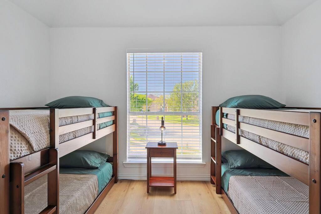 Wellness Oasis 5Br W Pool + Huge Yard + Fire Pit Sachse Exterior foto